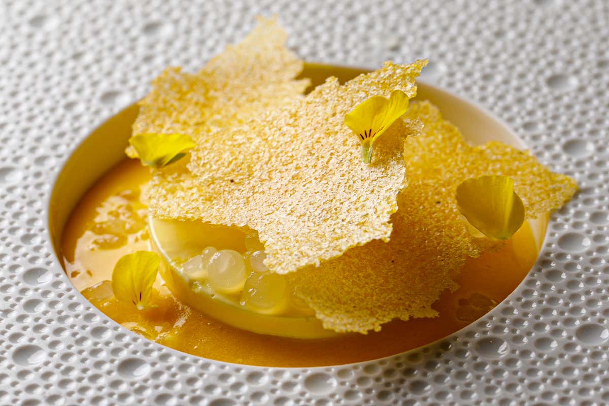 Luna e dolci dell’anima: cosa mangi secondo la tua emotività culinaria